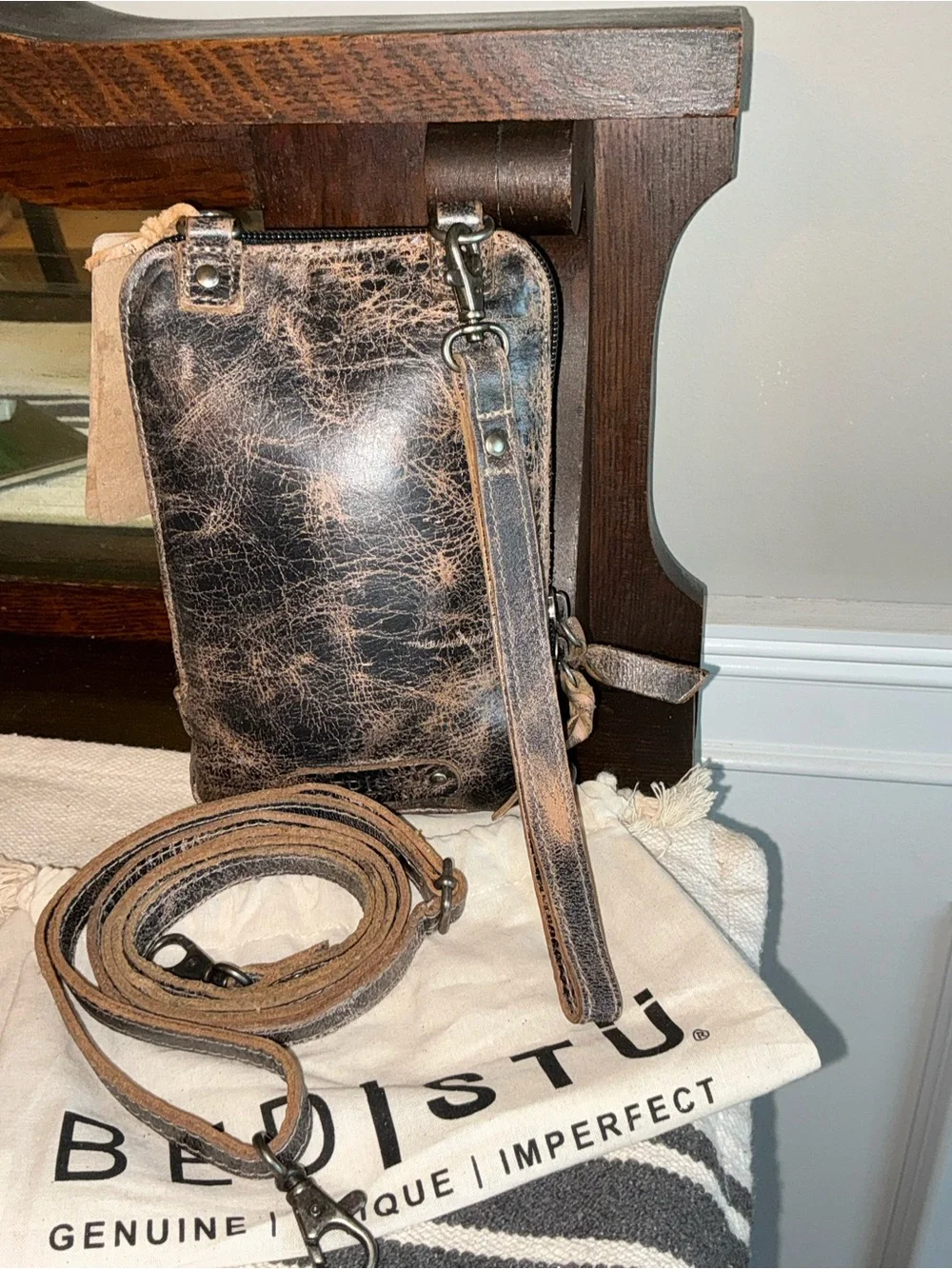 NWT Bed Stu Leather Alelike Crossbody Wristlet Phone Wallet Black Lux MSRP $185